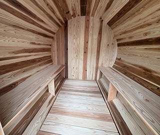 バレル型サウナ 内観